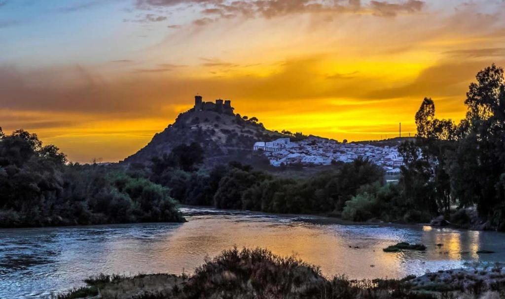 Vila La Casa De Angela Almodóvar del Río Exteriér fotografie